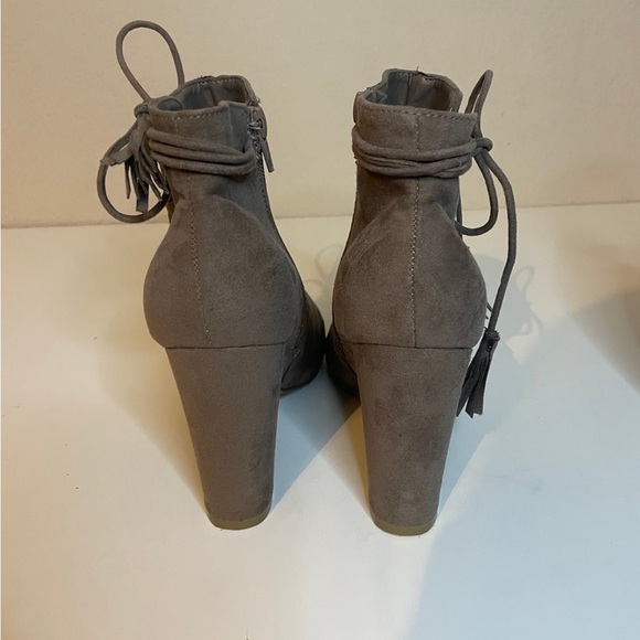 Fall booties - Picture 3 of 3